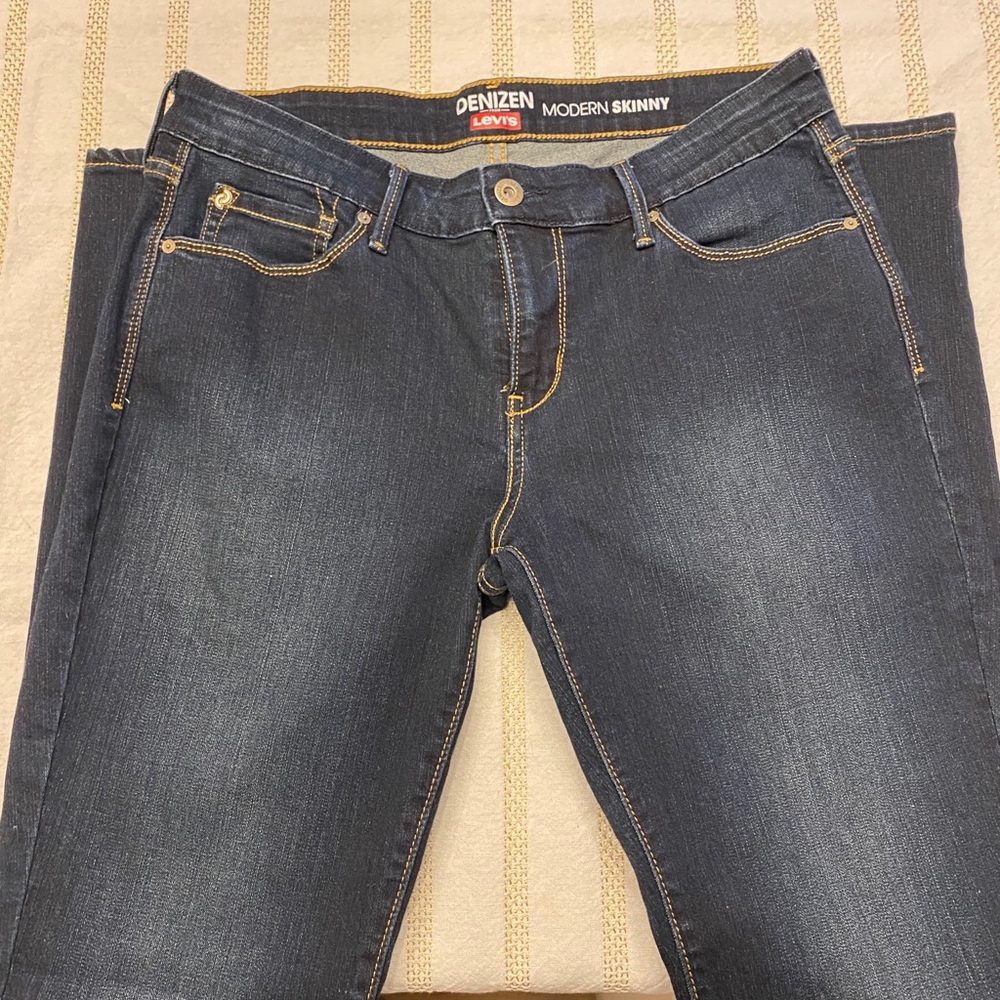 Levi’s Women’s jeans
